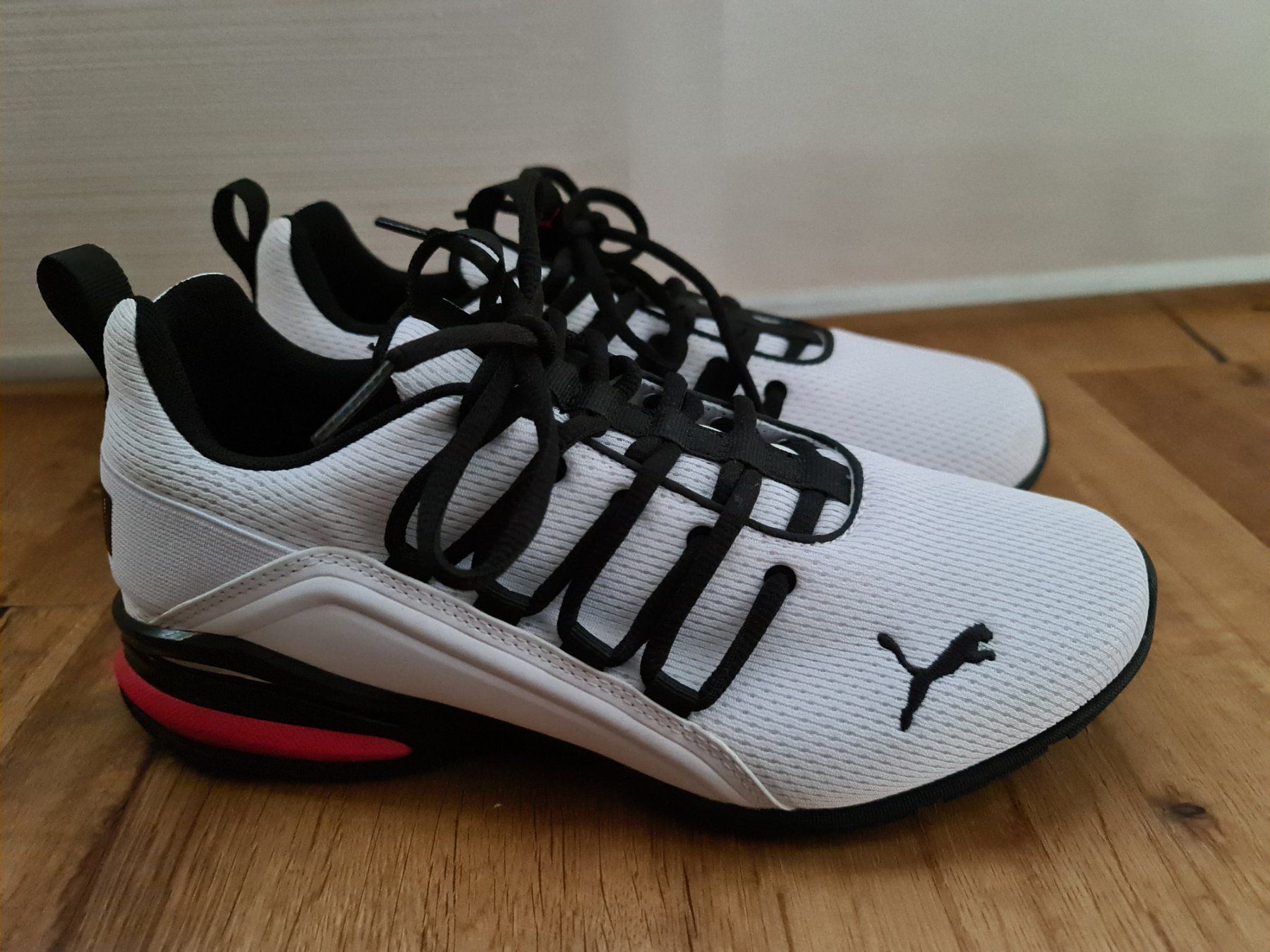 Puma Scarpe da uomo: Puma sneakers – Nuovo (secondo la descrizione) da Wittenbach venduto da Tigerlili