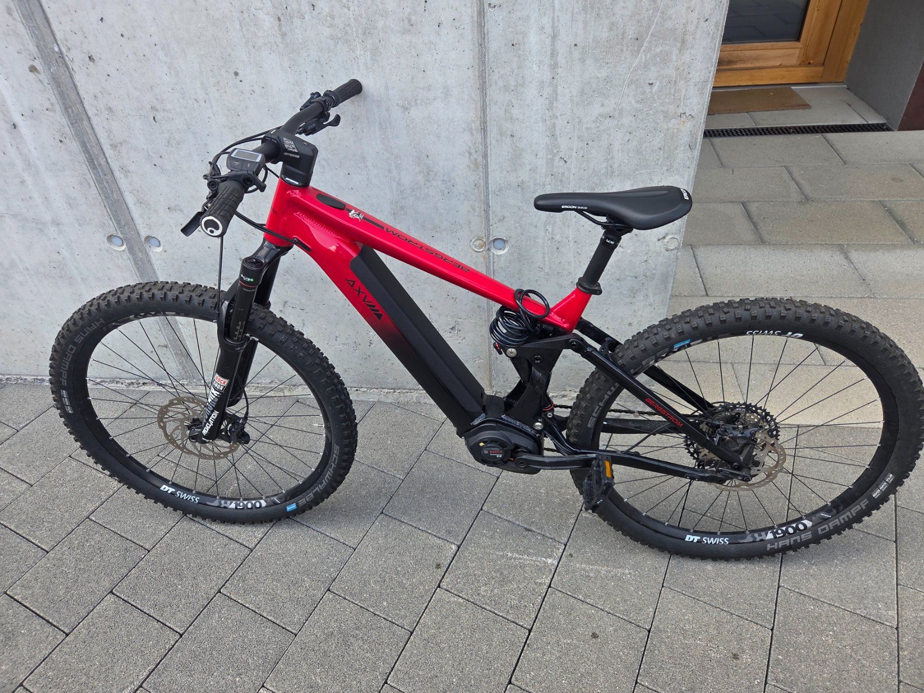 Bergstrom Biciclette: Bergstrom AXVM E-Fully – Nuovo (secondo la descrizione) da Zweisimmen venduto da ChrigelK
