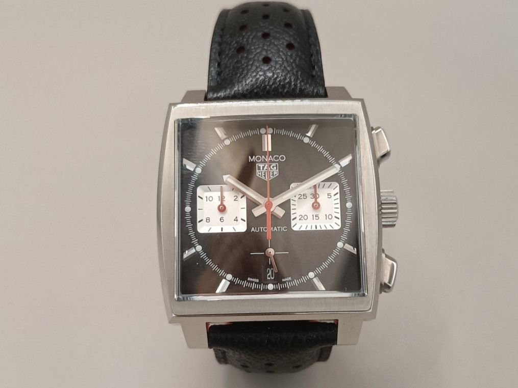 Tag Heuer Uhren: Tag Heuer Monaco full set 2 straps – Gebraucht aus Pampigny von Calypso06 6