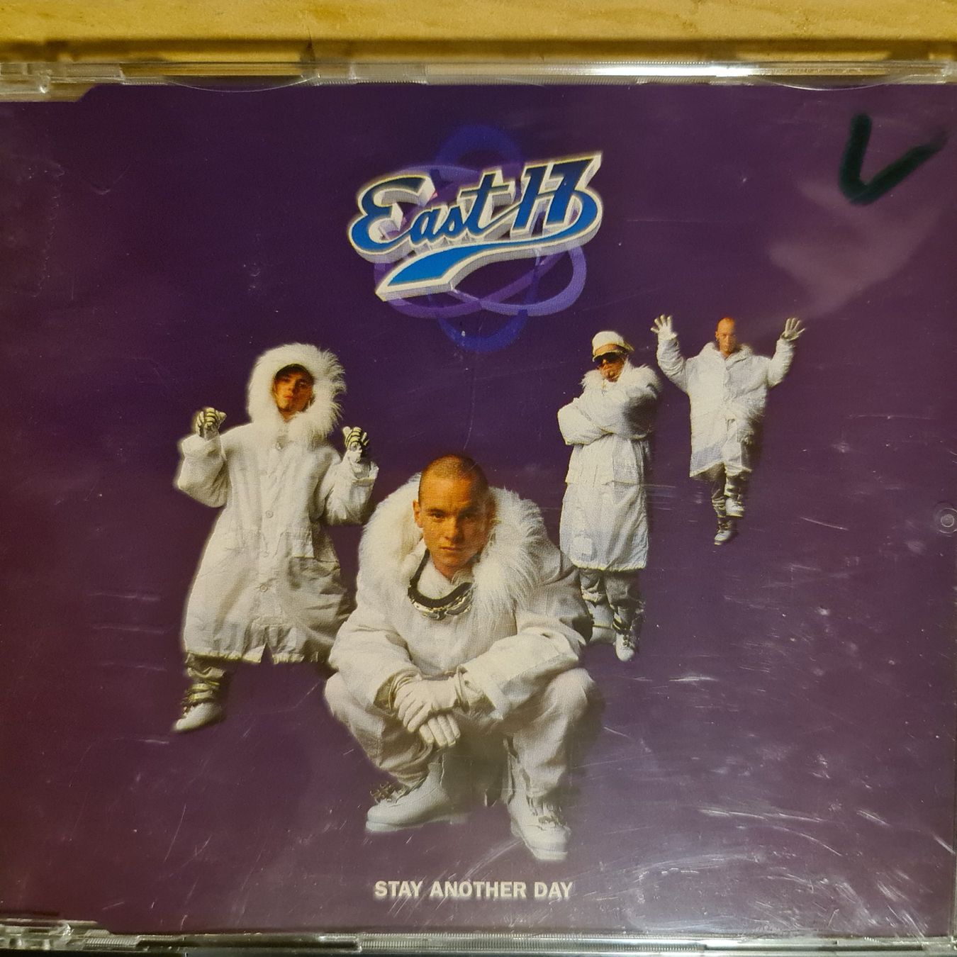 CD: cd East 17 - stay another day - single – Usato da Dintikon venduto da Vexi