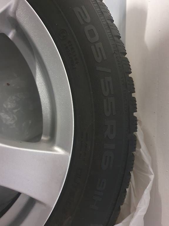 Pneumatici & Ruote complete: 4 gomme invernali e cerchi in lega – Usato da Bellinzona venduto da oma_9dyq 4