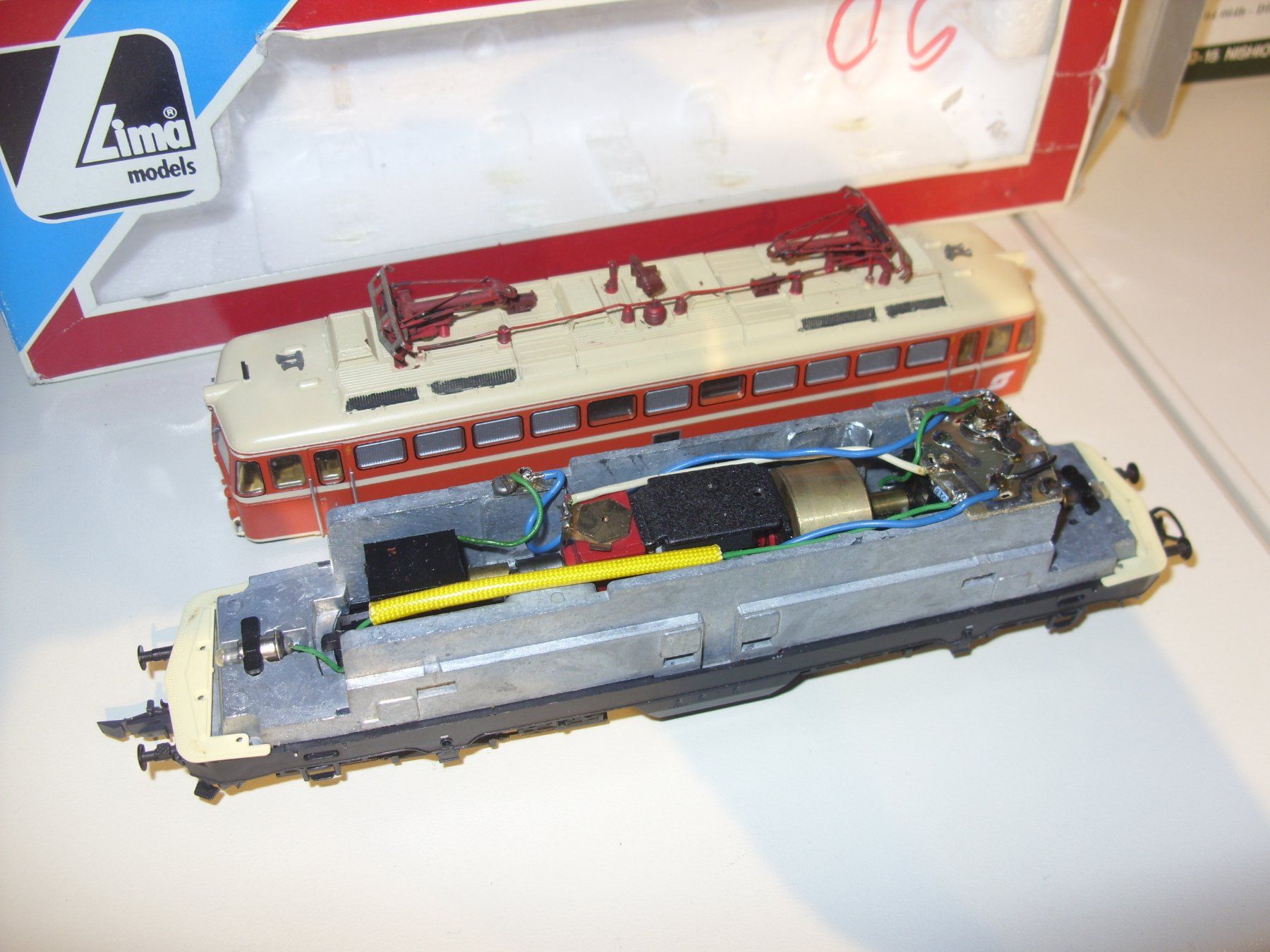 Lima Modelleisenbahnen: Lima H0  ÖBB 1042 E-Lok  DC analog – Gebraucht aus Untersiggenthal von Gumel50 4