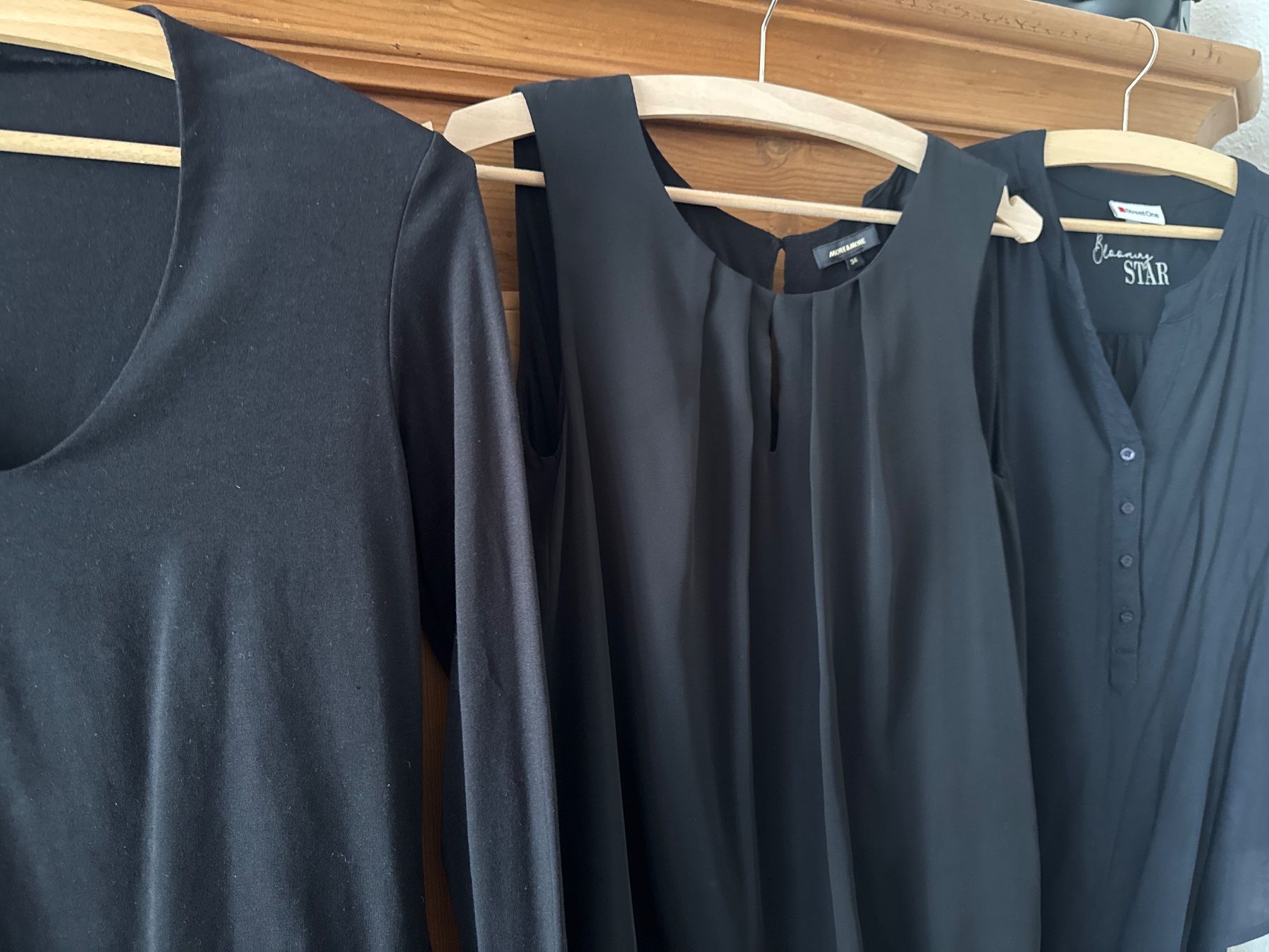 Lotti di vestiti: 3 elegante, schwarze Oberteile, Gr. 34 – Usato da Winterthur venduto da britsi 7