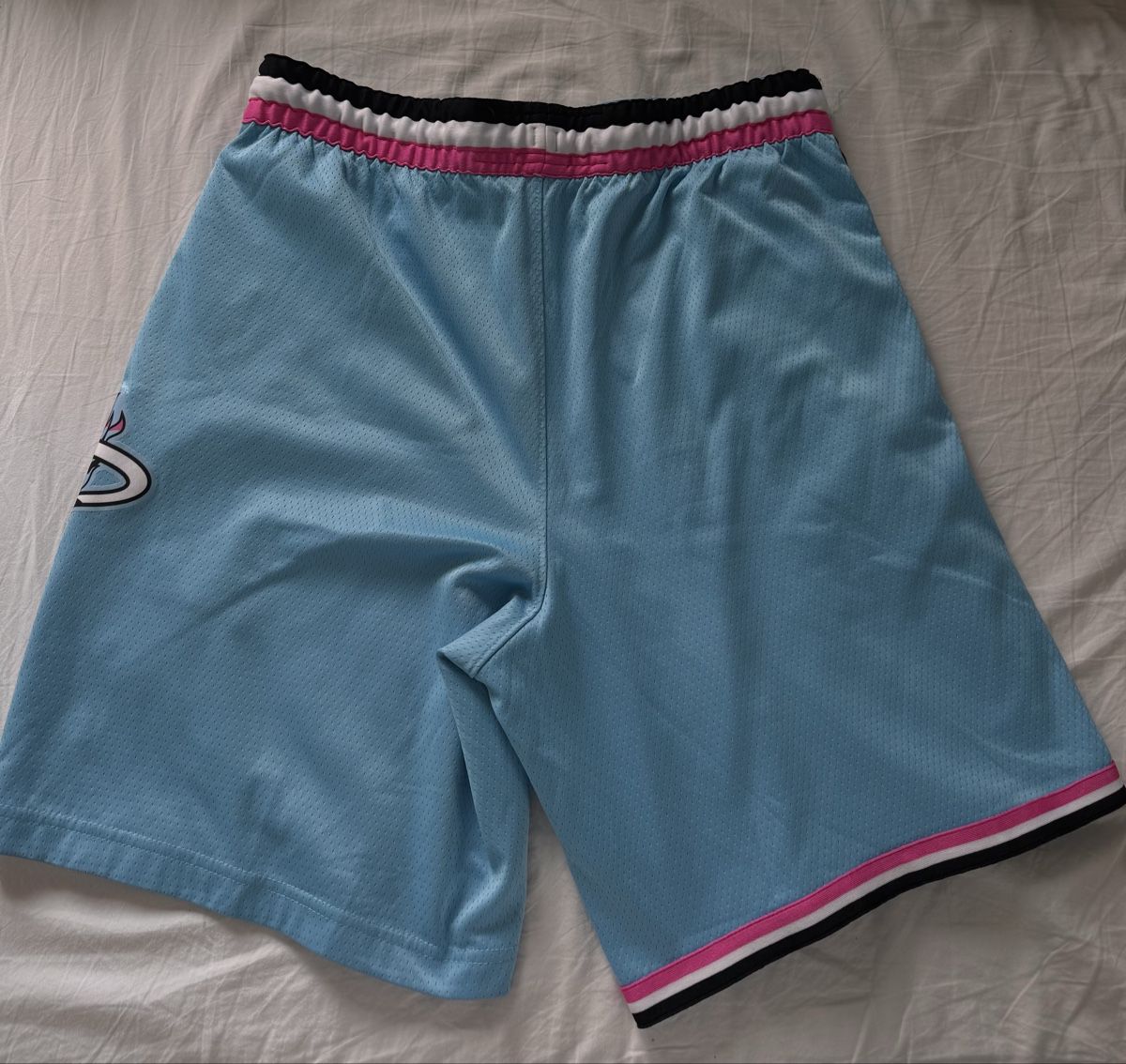 Nike Pantaloni: Miami Heat Nike Shorts – Usato da Alpnach Dorf venduto da rie_72hw 2