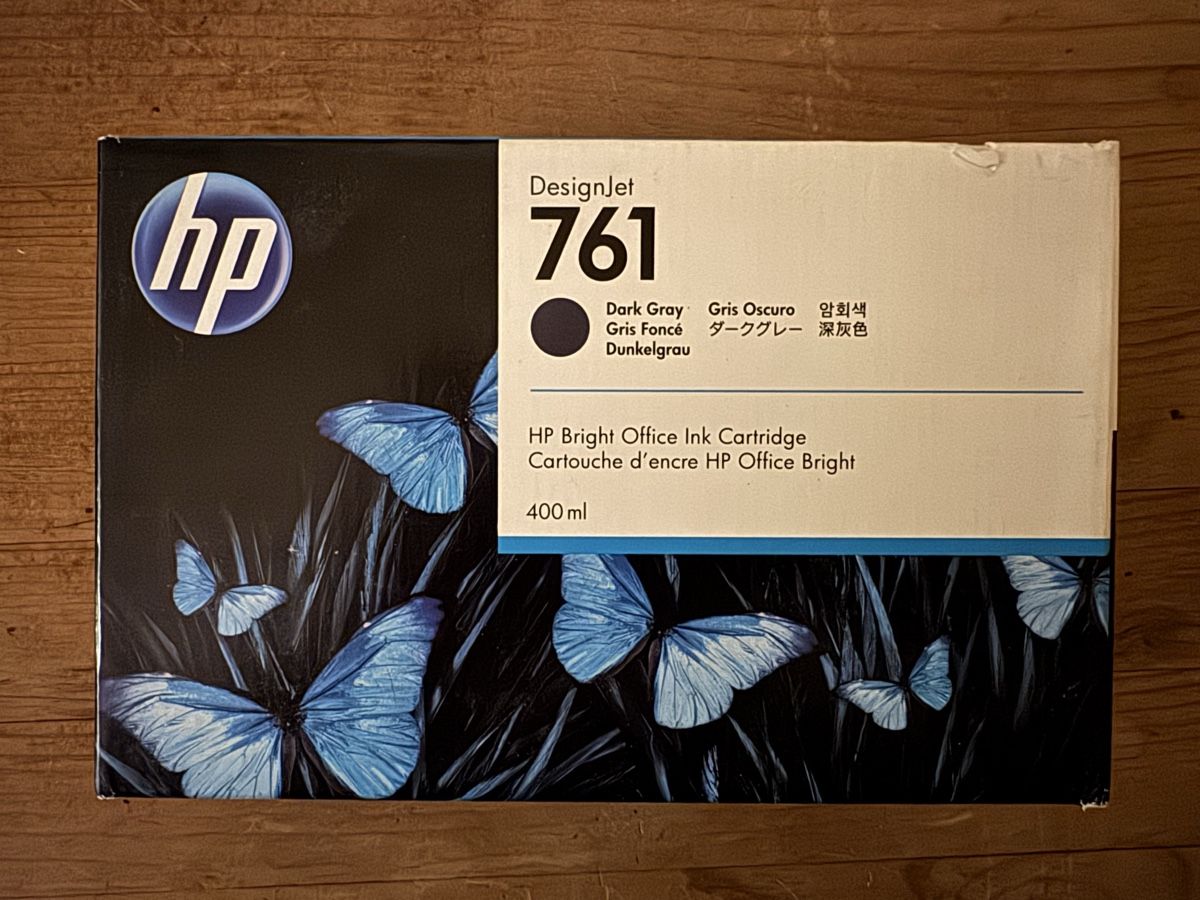 Hewlett Packard Cartucce per stampanti & toner: hp DesignJet 761 Dunkelgrau – Nuovo e nell'imballaggio originale da Dietikon venduto da c.froehlich