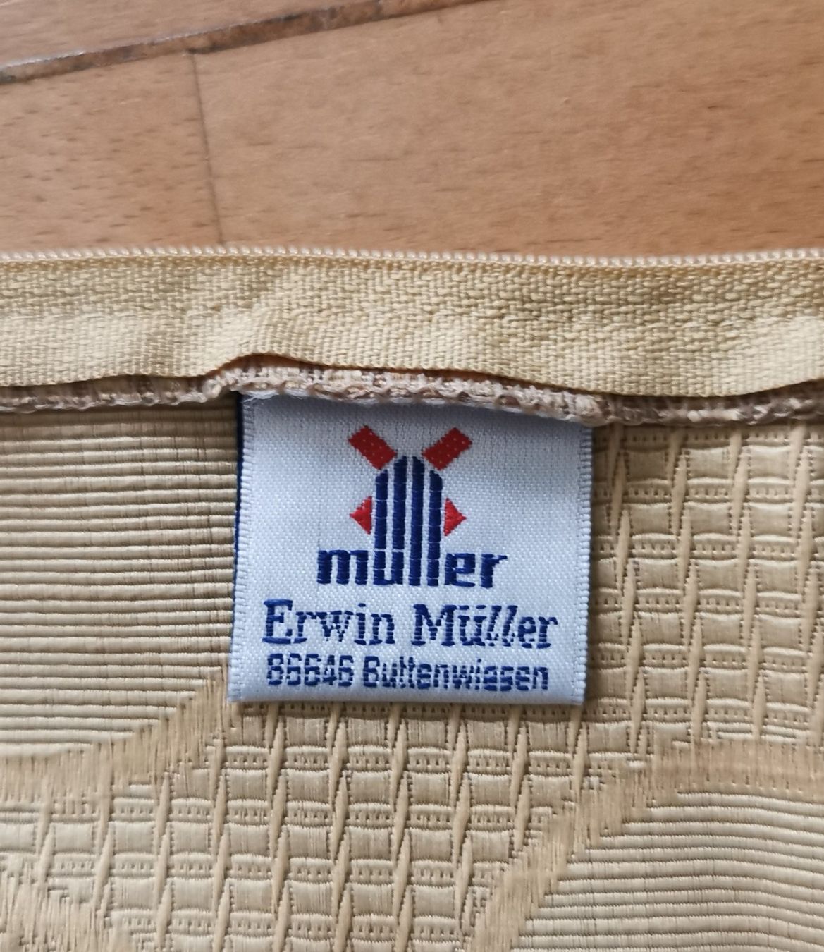 Linge de lit: 4 neue Sofakissenbezüge – Neuf avec emballage d'origine à Birsfelden par dsc_f8gx 6