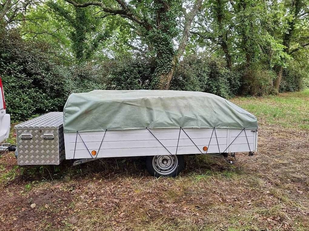 Trigano Camping Fahrzeuge: Location Tente-Remorque pour Camping – Gebraucht aus Champery von Argon67 1