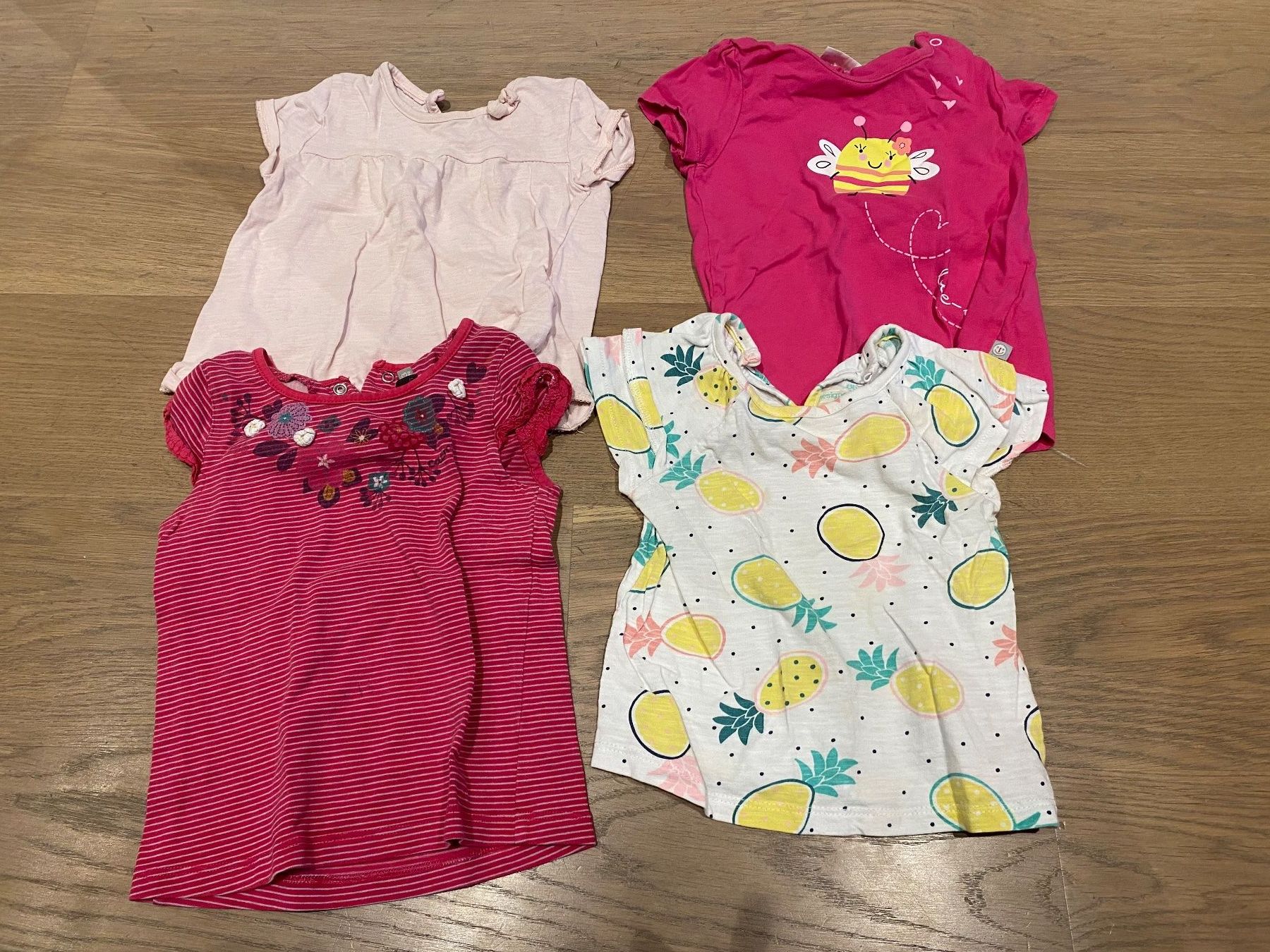 Lotti & Set di vestiti: Mädchen Kleiderpaket Grösse 86 – Usato da Alpnach Dorf venduto da Fengeli 1