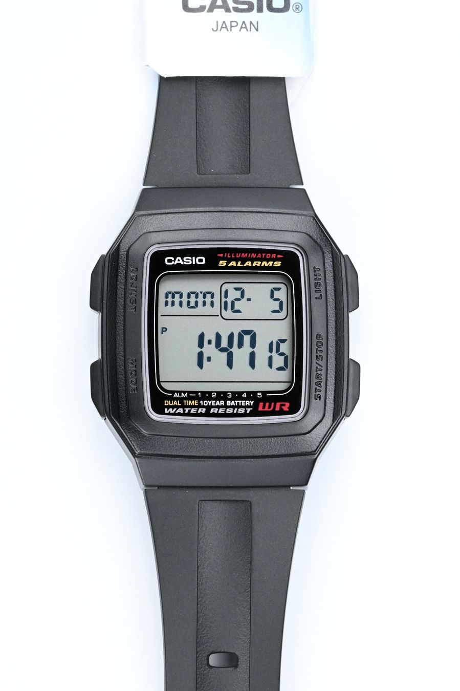 Casio Orologi: Casio 5 Alarms ref. F-201WA-1 – Nuovo (secondo la descrizione) da Zug venduto da Avent0ri_by_Montauk