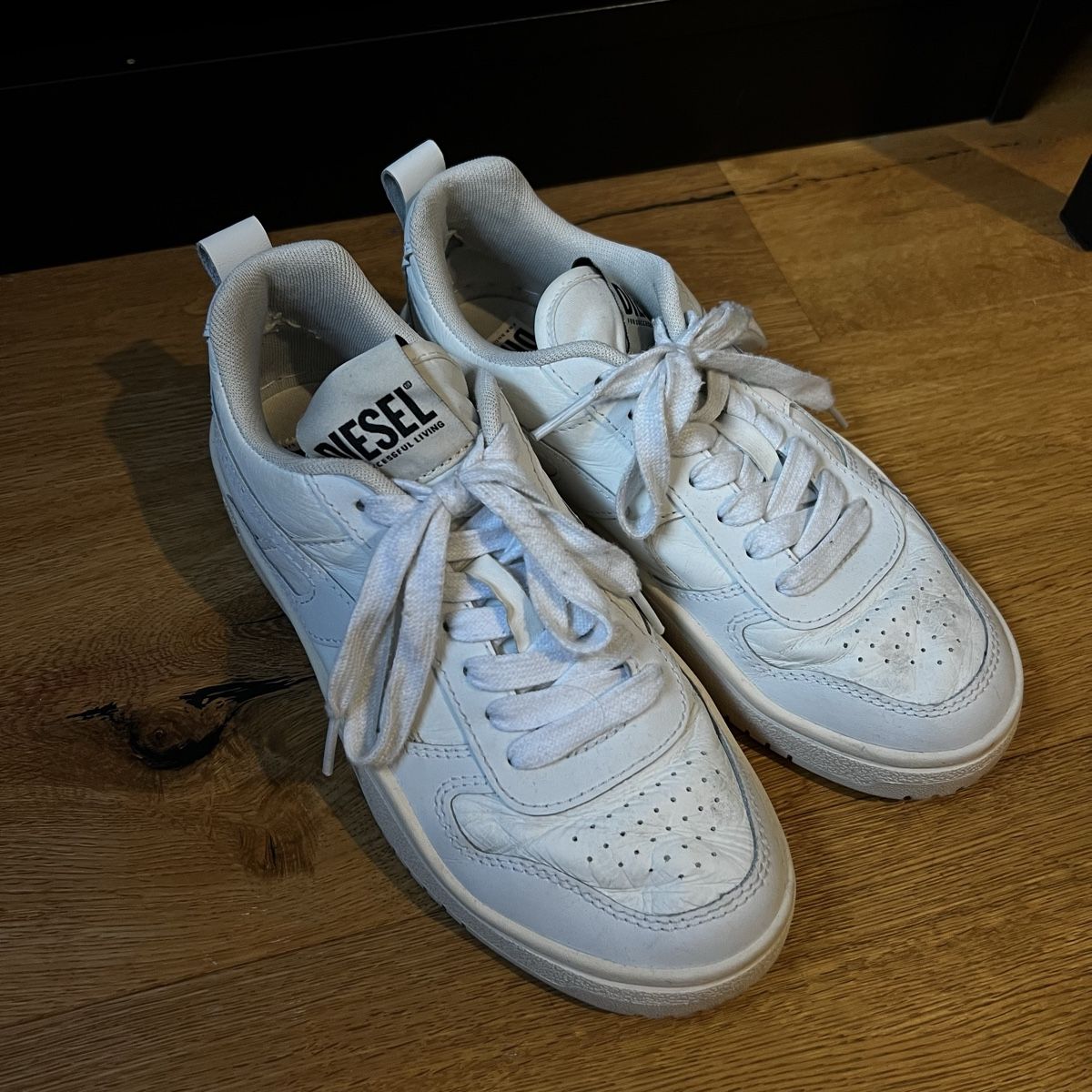 Diesel Damenschuhe: Diesel Sneaker Damen  – Gebraucht aus Chur von noe_mh8b