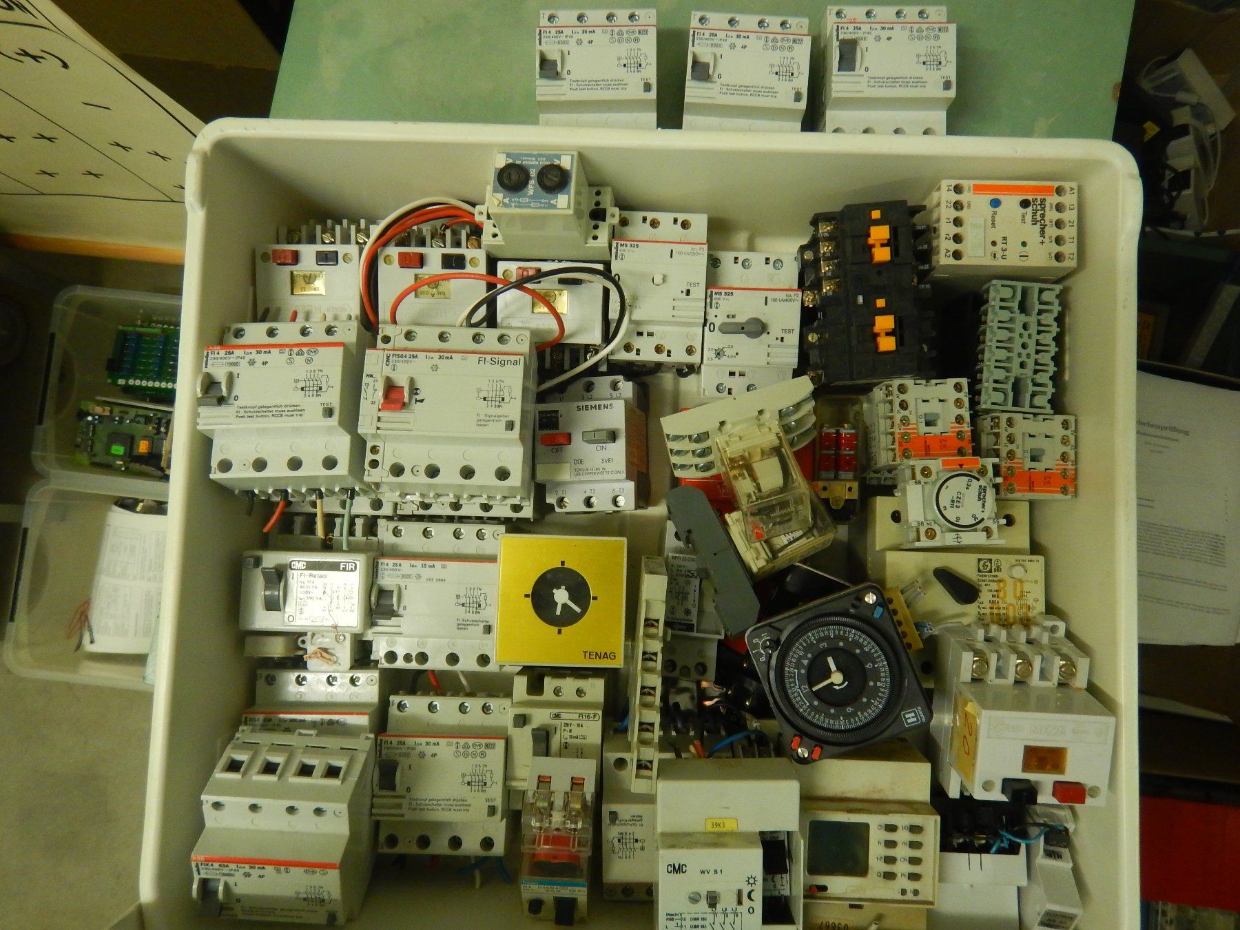 Alimentazione elettrica: Grosses Sortiment seltener FI LS Elektromechanik – Usato da Hinterkappelen venduto da atomschnee 1