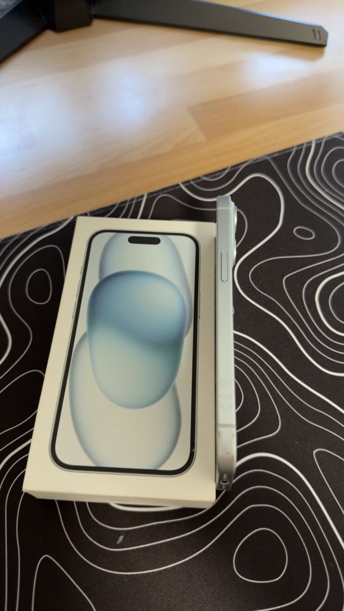 Apple Handys / Smartphones: Iphone 15 128gb – Neu (gemäss Beschreibung) aus Zug von war_q5ws 3