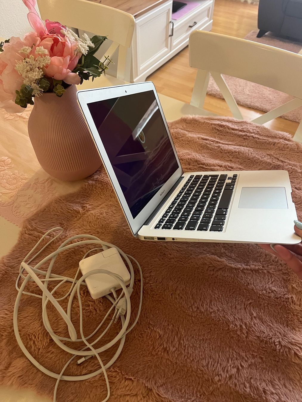 Apple Notebook: MacBook Air 2017 Top 👍 Zustand – Usato da Wohlen AG venduto da Sander.D 3