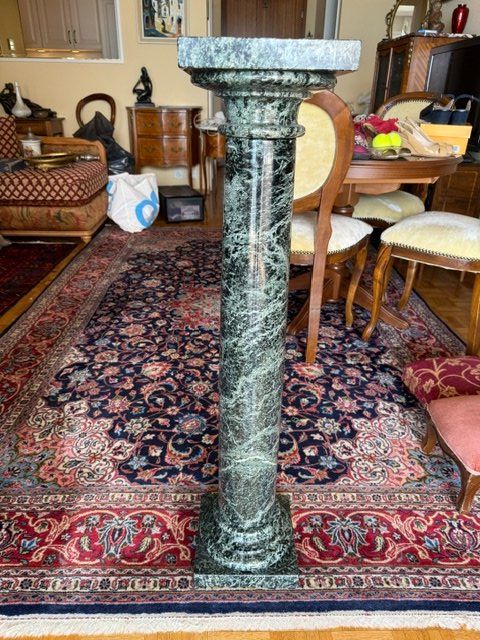 Autres décorations & accessoires: Colonne en marbre vert de Carrare. – D'occasion à Territet par Yvanz