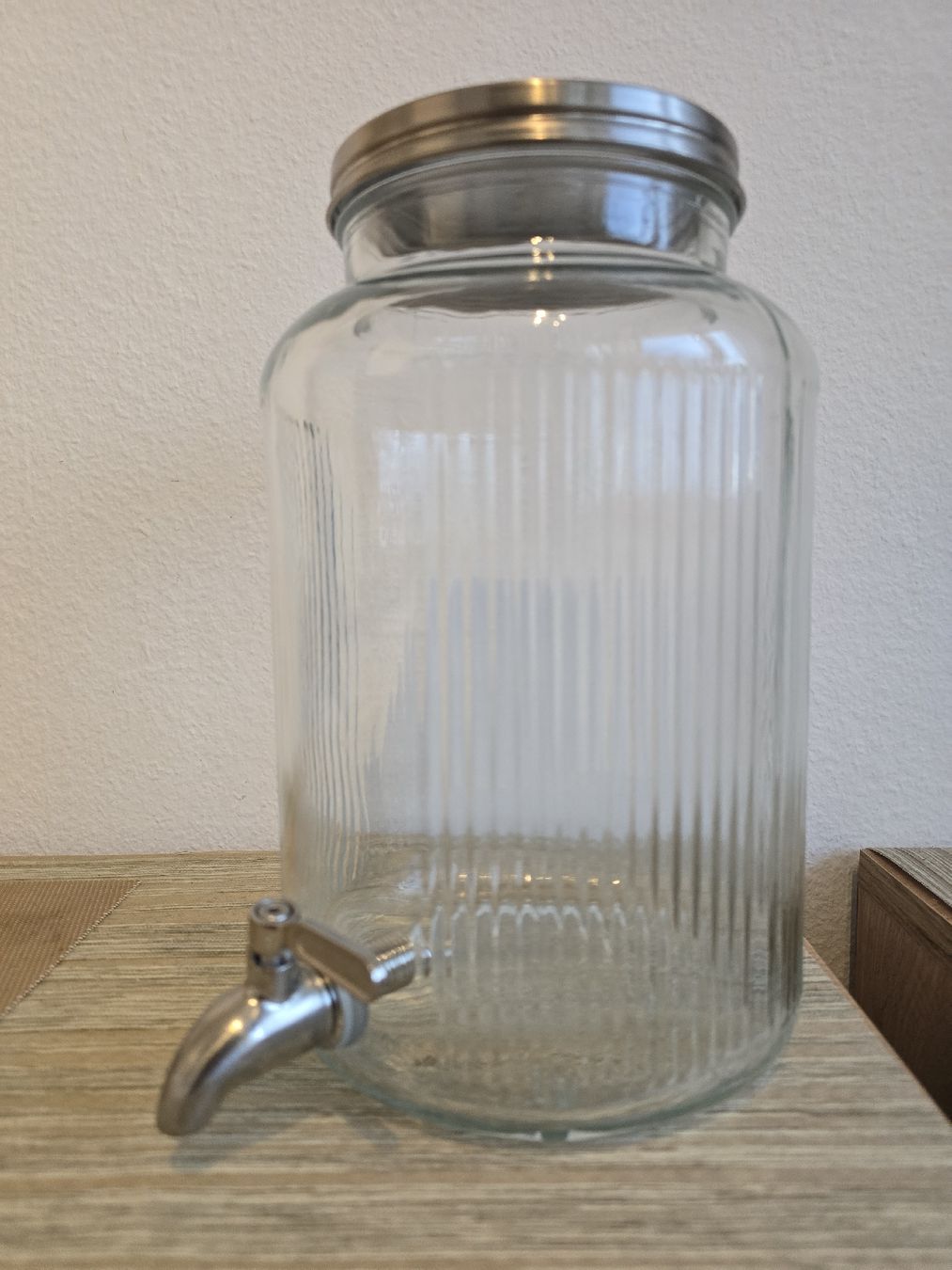 Elettrodomestici da cucina: Getränkespender mit Hahn 5L / Neu – Nuovo (secondo la descrizione) da Wädenswil venduto da sos_6vlx 1