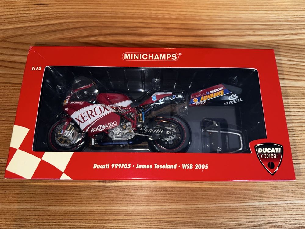 Minichamps 1/12 Scale 122 040252 Ducati 999R F04 WSB 04 James Toseland Signed