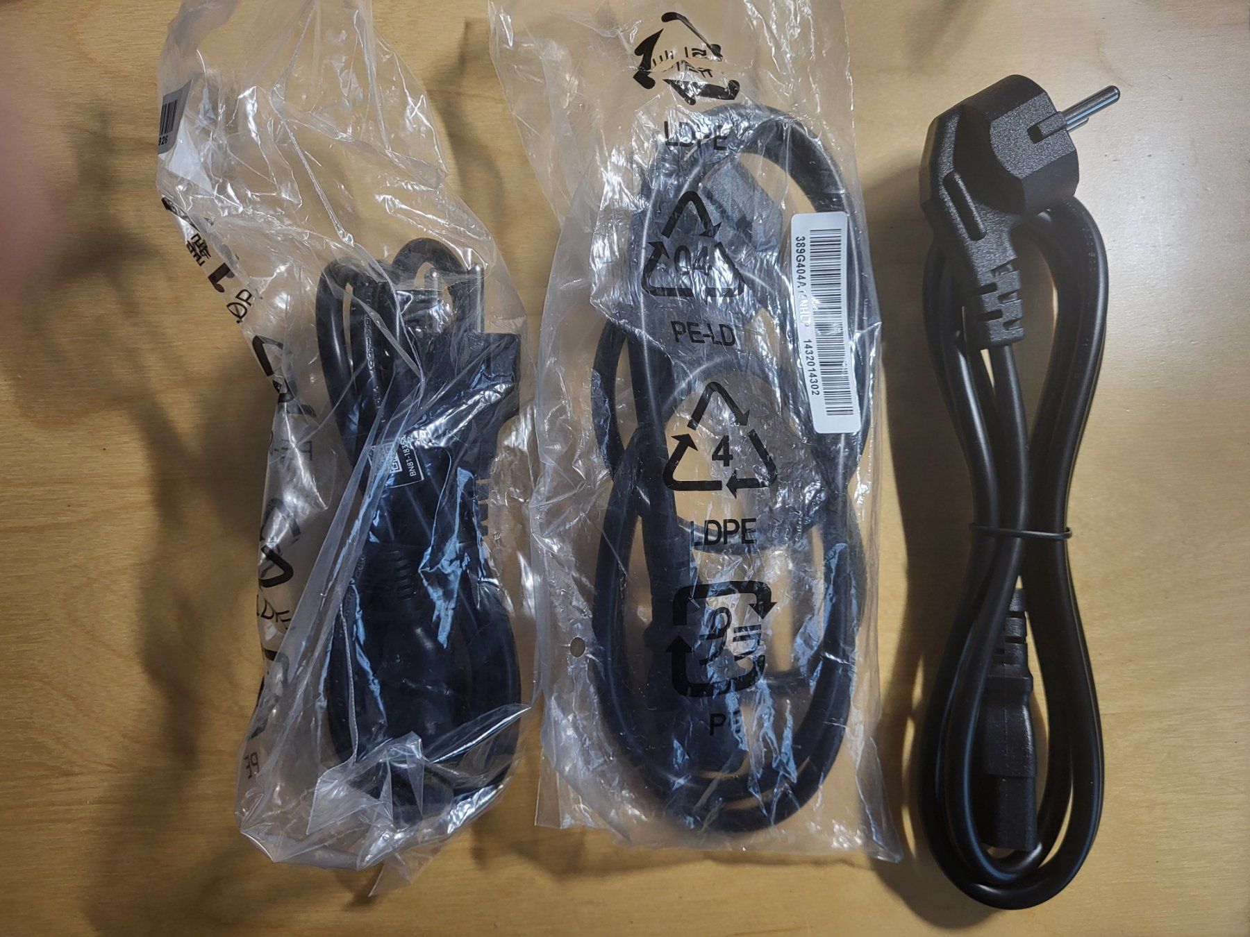 Cavi: Cable alimentation prise CEE – Nuovo e nell'imballaggio originale da lausanne venduto da KarlRicardo