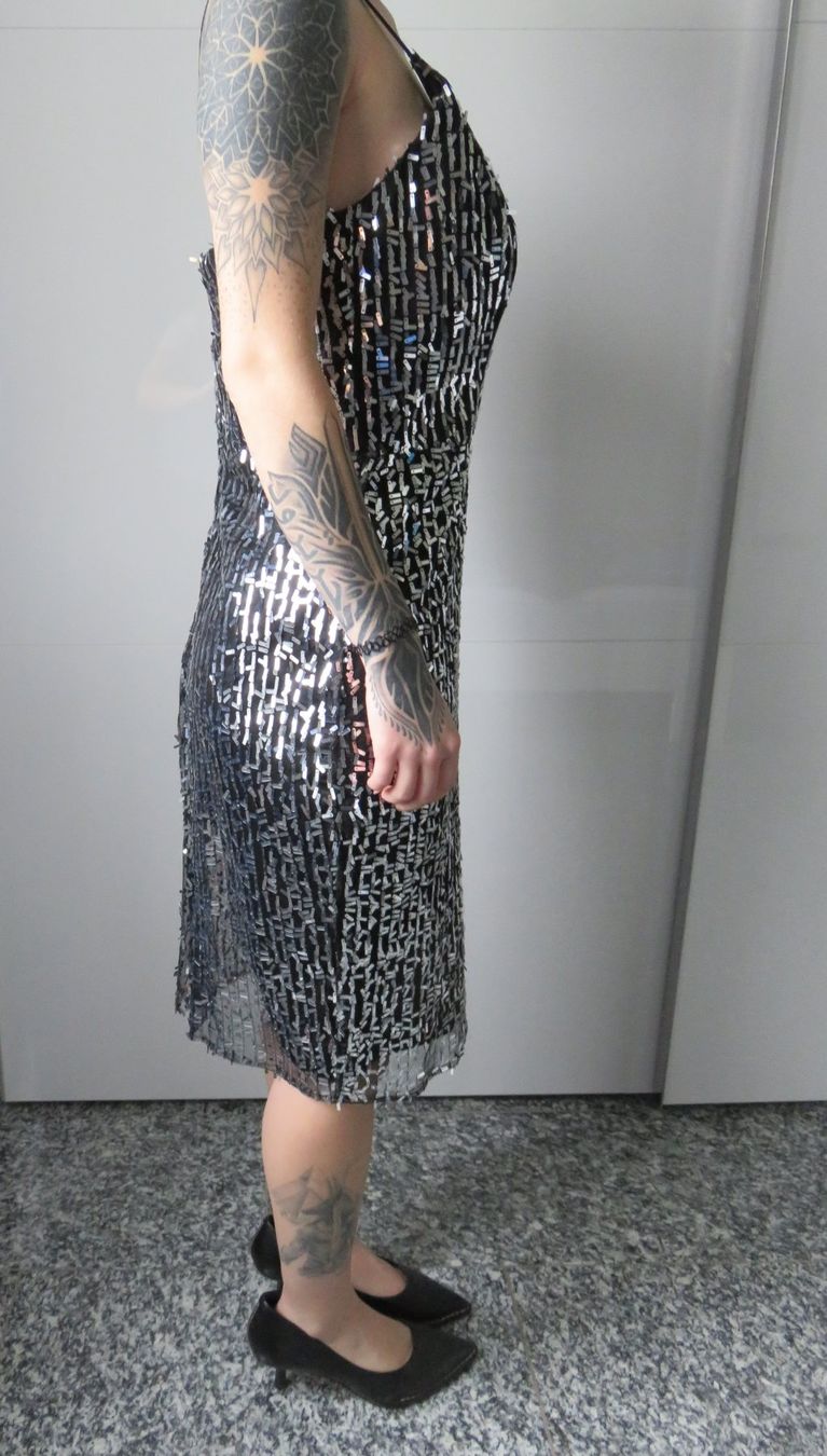 Vestiti: Exklusives Kleid - ein echter Blickfang – Nuovo e nell'imballaggio originale da Kiesen venduto da Ninsker 3