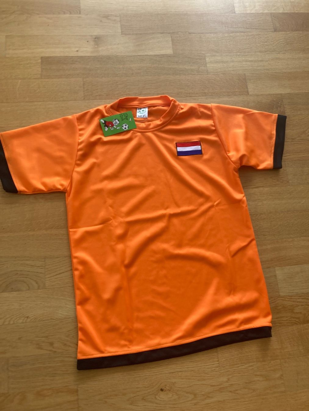 Maillots de corps & Pantalons: Fanshirt Holland – Neuf avec emballage d'origine à Seengen par murmelo
