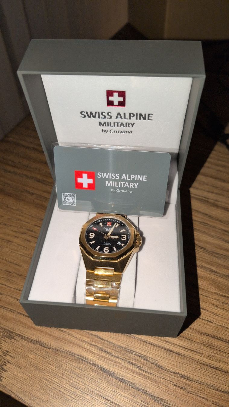 Swiss Military Montres: Swiss Alpine Military – Neuf avec emballage d'origine à Berschis par fid_5dnd 4