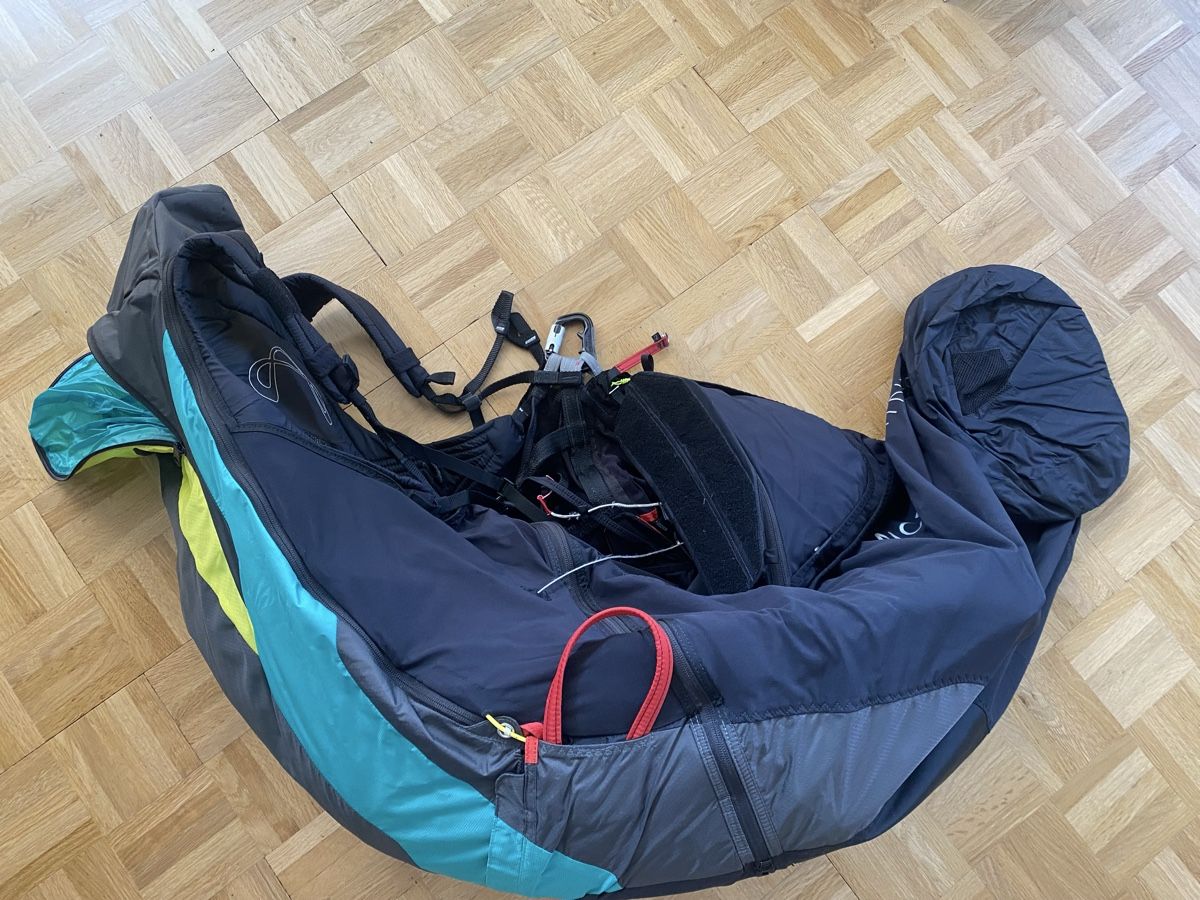 Vol libre: Gurtzeug Lightness 3 M mit Notschirm  – D'occasion à Thun par Delite01 1