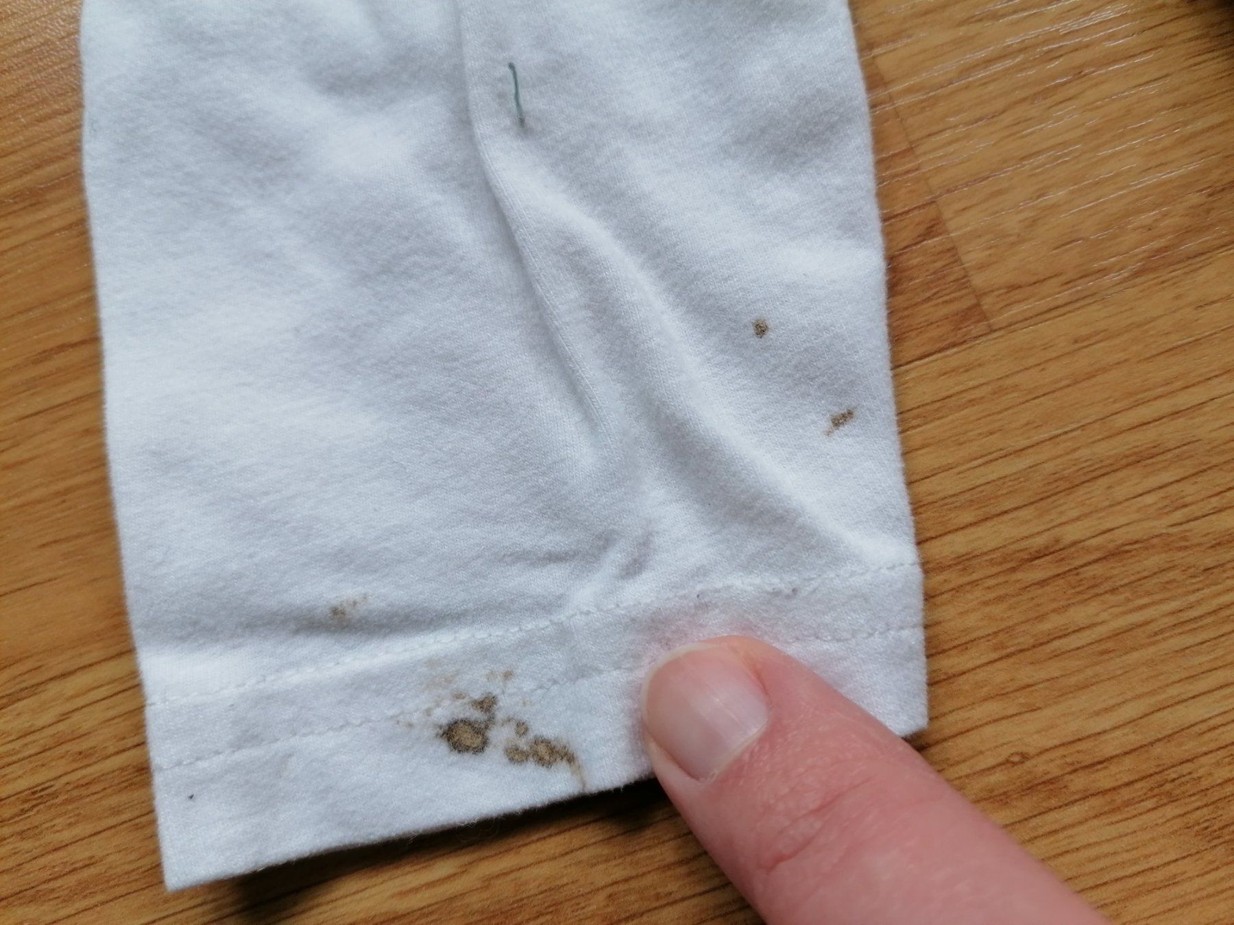 Pulls et sweat-shirts: Rollkragen-Pullover Gr. 104 mit Flecken – D'occasion à Büttikon AG par Amineah 3