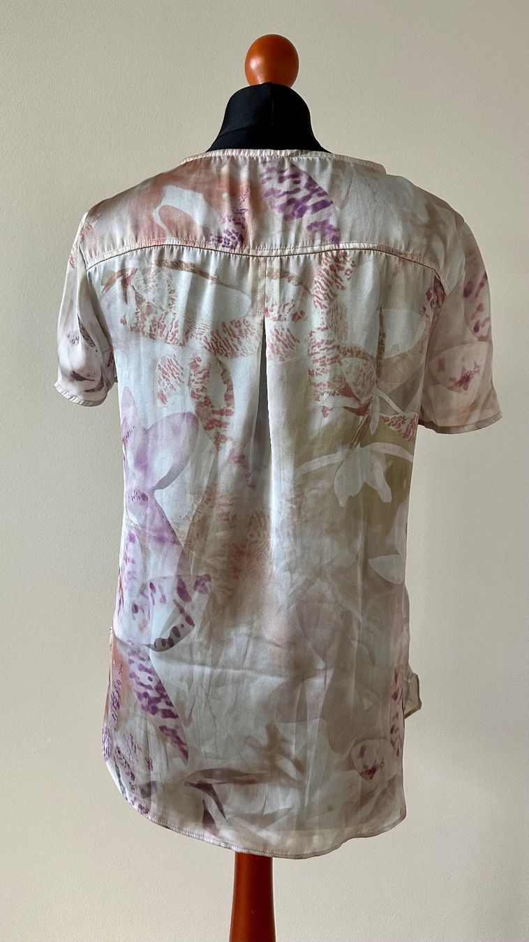 Benetton Camicette: Leichte Bluse mit Blumenmuster / Gr S – Usato da Hergiswil NW venduto da Labello01 1