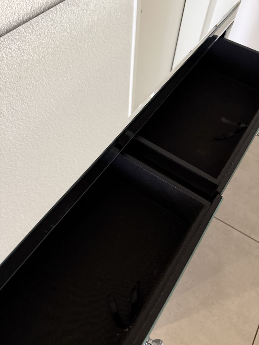 Schminktische: Eleganter Spiegeltisch mit Glas – Neu (gemäss Beschreibung) aus Lengnau BE von aya_2tvj 5