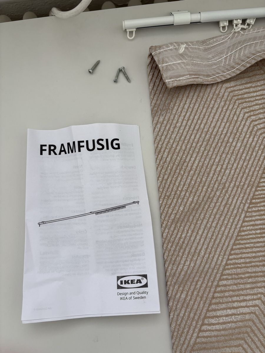 Rideaux: IKEA FRAMFUSIG Vorhang mit Schiene neu – D'occasion à Brüttisellen par Wissu