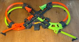 Coole Hot Wheel Bahn mit Hot Wheel Autos