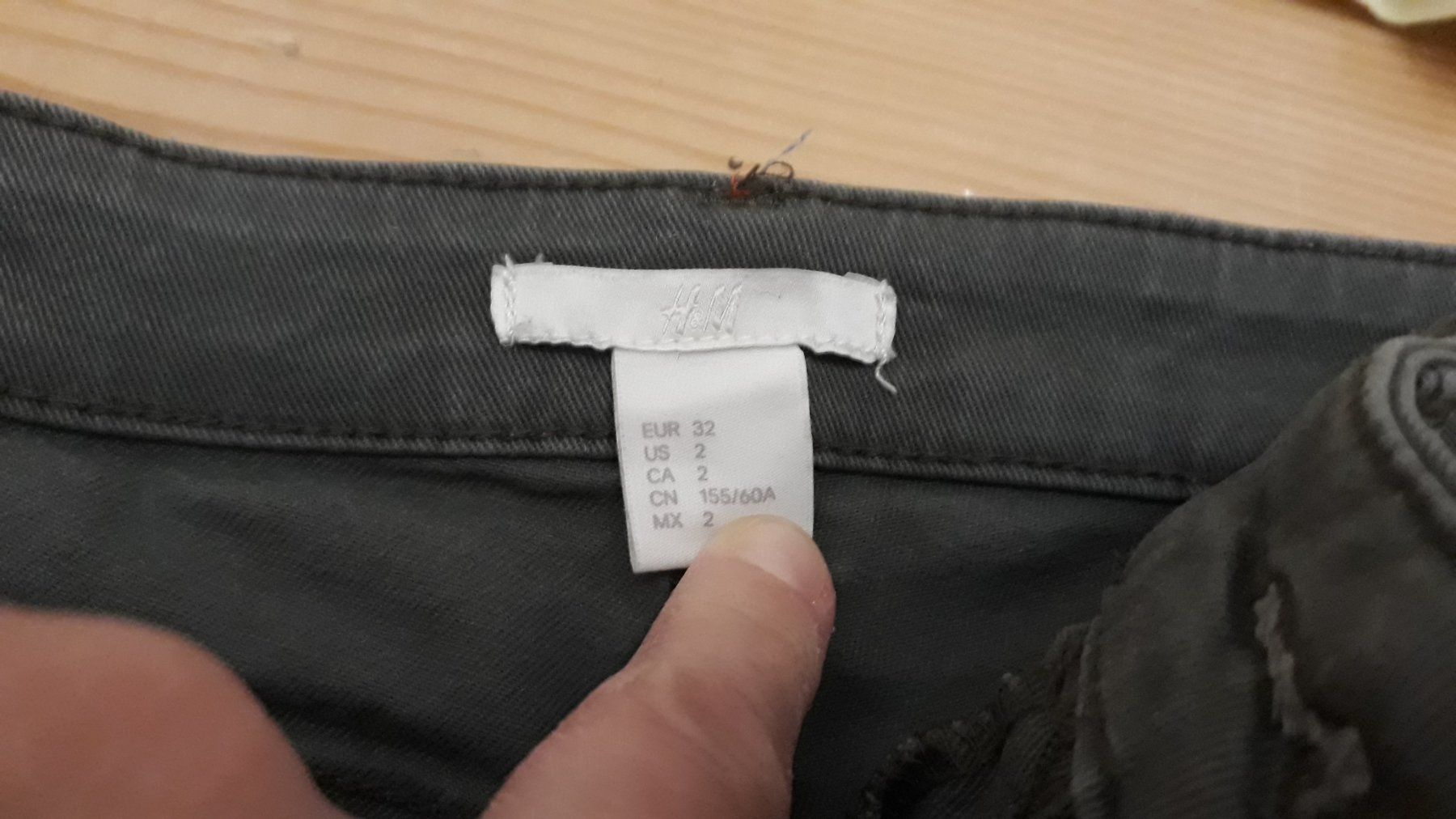 Zara Lotti & Set di vestiti: 4-teiliges Kleiderpaket – Usato da Basel venduto da mon_7m8h 4