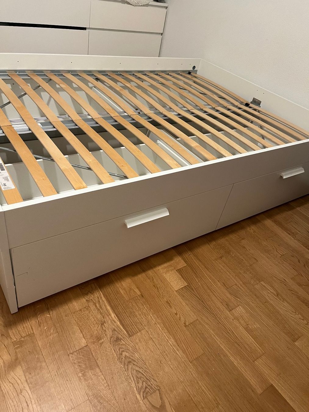 Ikea Betten: Bed Frame with 4 Storage Drawers + Mattress – Gebraucht aus Dübendorf von jul_mk8t