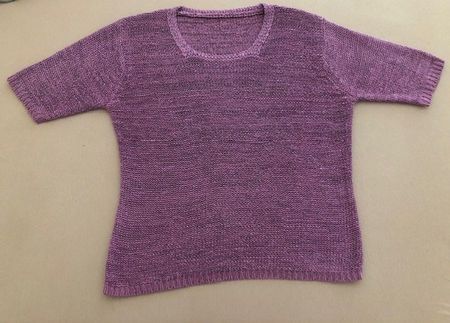 Tricot-pull courtes manches rose-mauve taille M état neuf