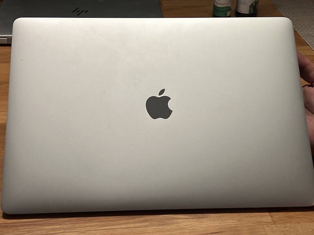 Apple Notebook: MacBook Pro, 15-Inch, Core i7,SSD,  PREISWERT – Nuovo (secondo la descrizione) da Zürich venduto da Ceca52
