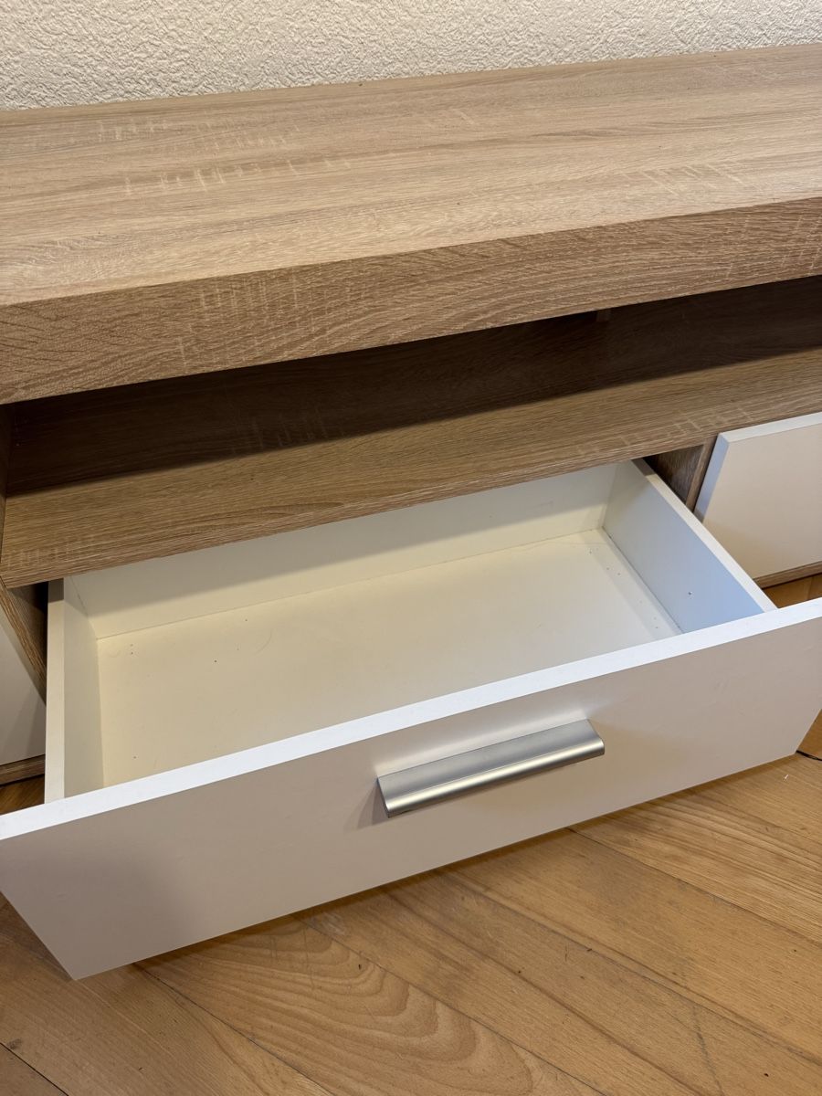 Conforama Mobili TV: Meuble TV – Usato da Biel/Bienne venduto da El2_daw 2