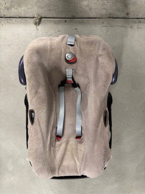 Maxi-Cosi Auto-Kindersitze: Kindersitz mit Schale und Isofix – Gebraucht aus Sonterswil von bta_ok 5
