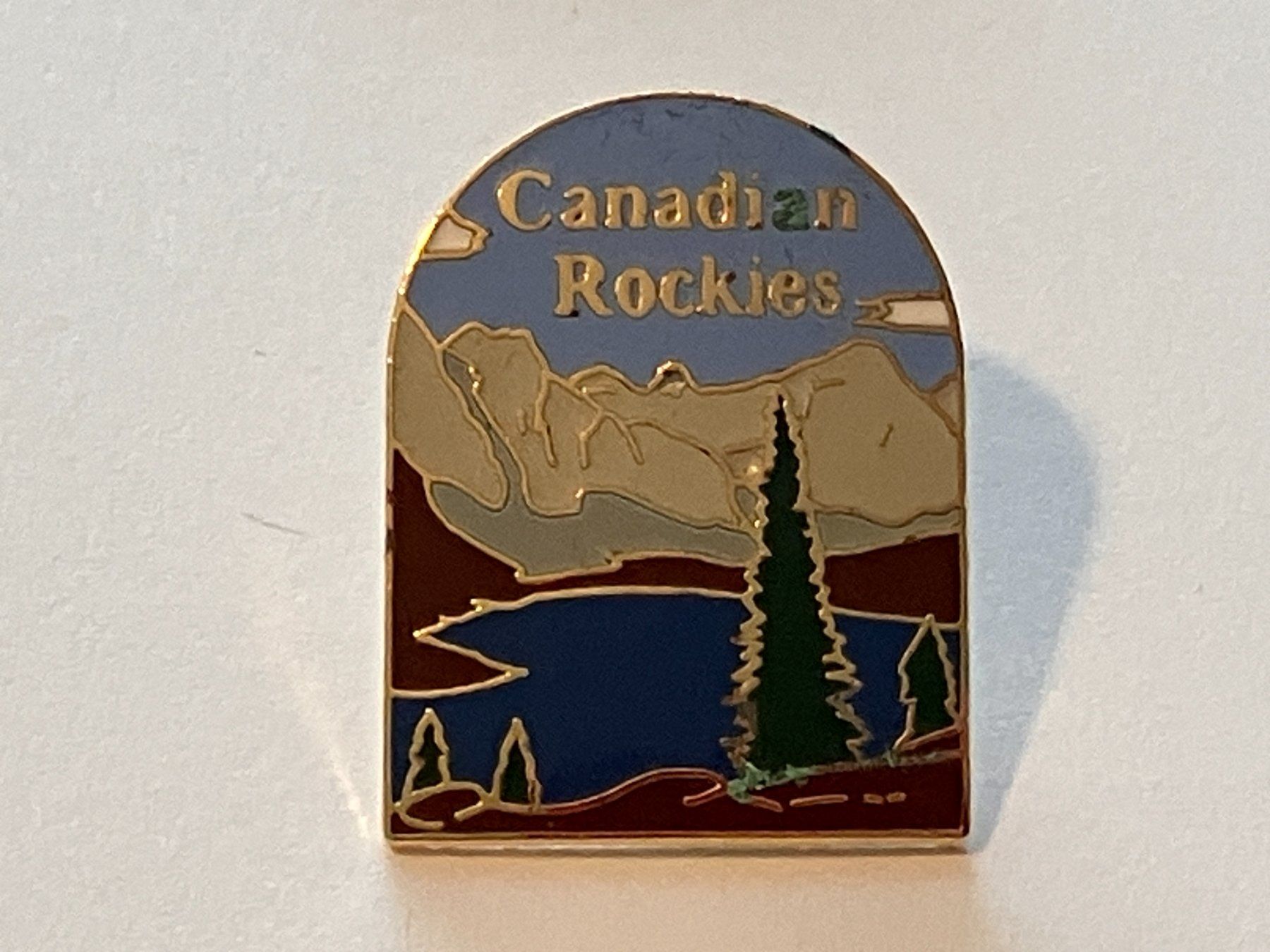 Placchette & Badge: 1 Pin Canadian Rockies – Usato da Basel venduto da djwwpp