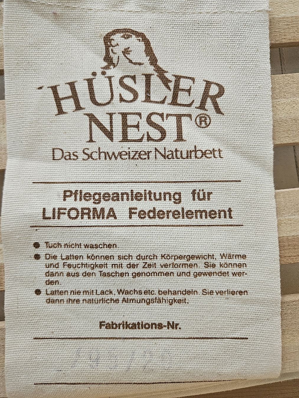 Hüsler Nest Reti a doghe: Nüslernetz Liforma federelement – Usato da Murten venduto da Langbaum 6