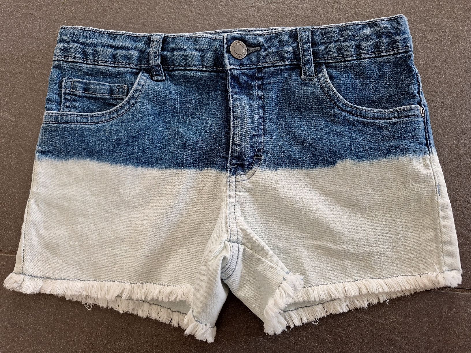 Pantaloni: Jeans Shorts Gr. 152 Neu – Usato da Brittnau venduto da Norge77