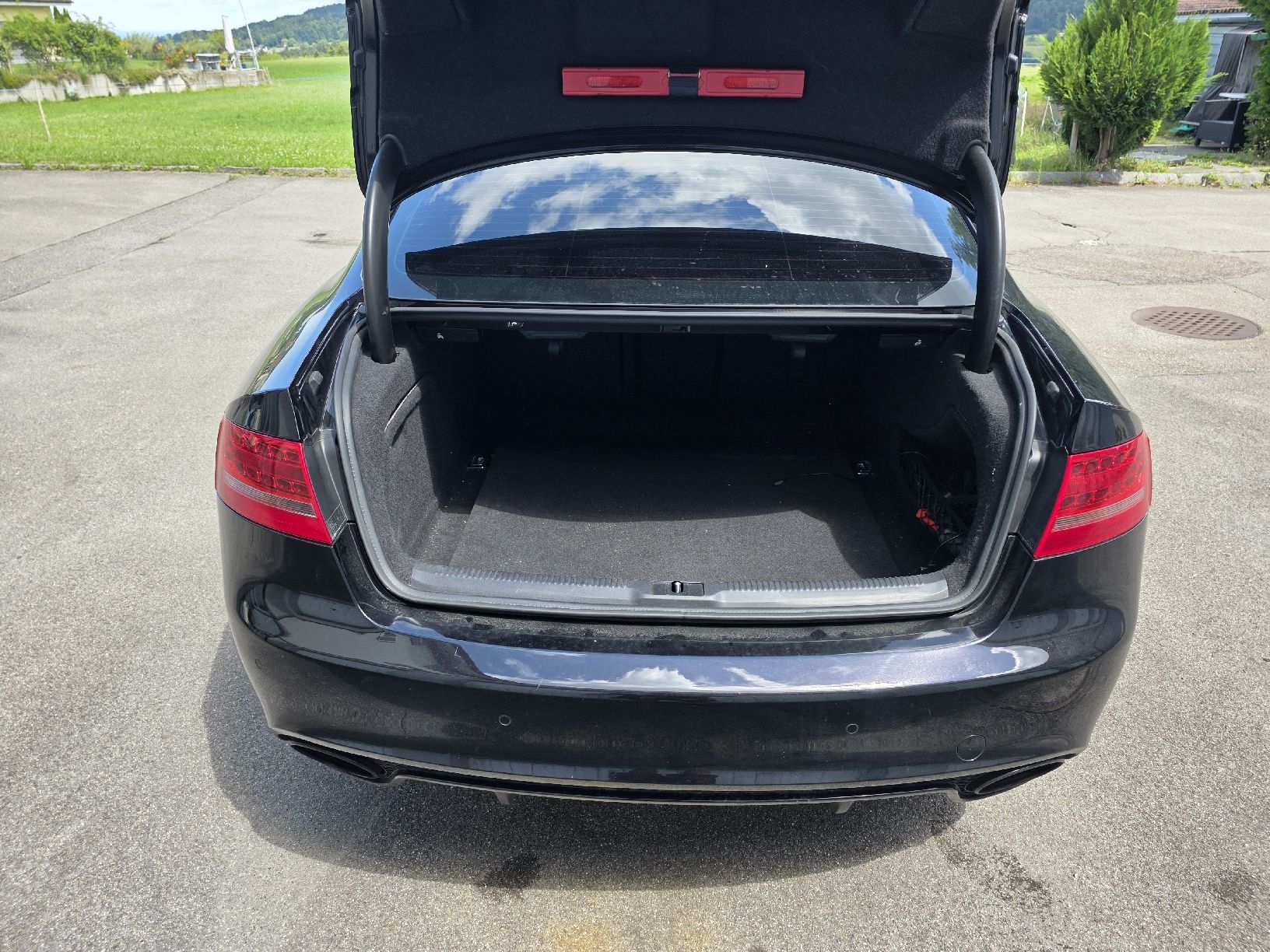 Audi Automobili: Audi RS 5 2011 bj – Usato da Engelburg venduto da yen_8dmz 2