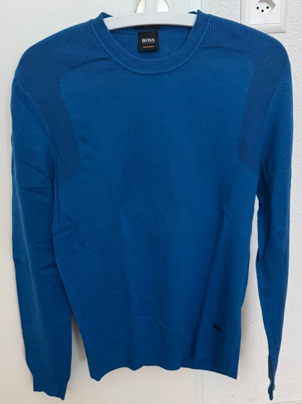 Kleiderpakete: Boss Pullover Herren S neuwertig! REDUZIERT – Gebraucht aus Kestenholz von ste_dt6j