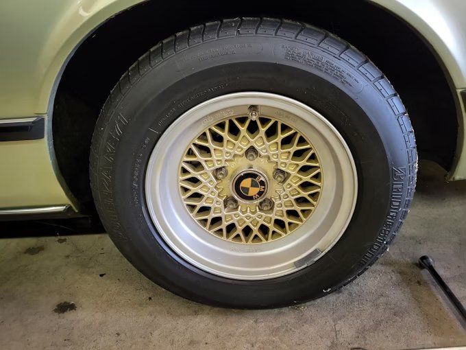 BMW Automobili: BMW 630 CS Oldtimer – Usato da Diessenhofen venduto da Osio 6