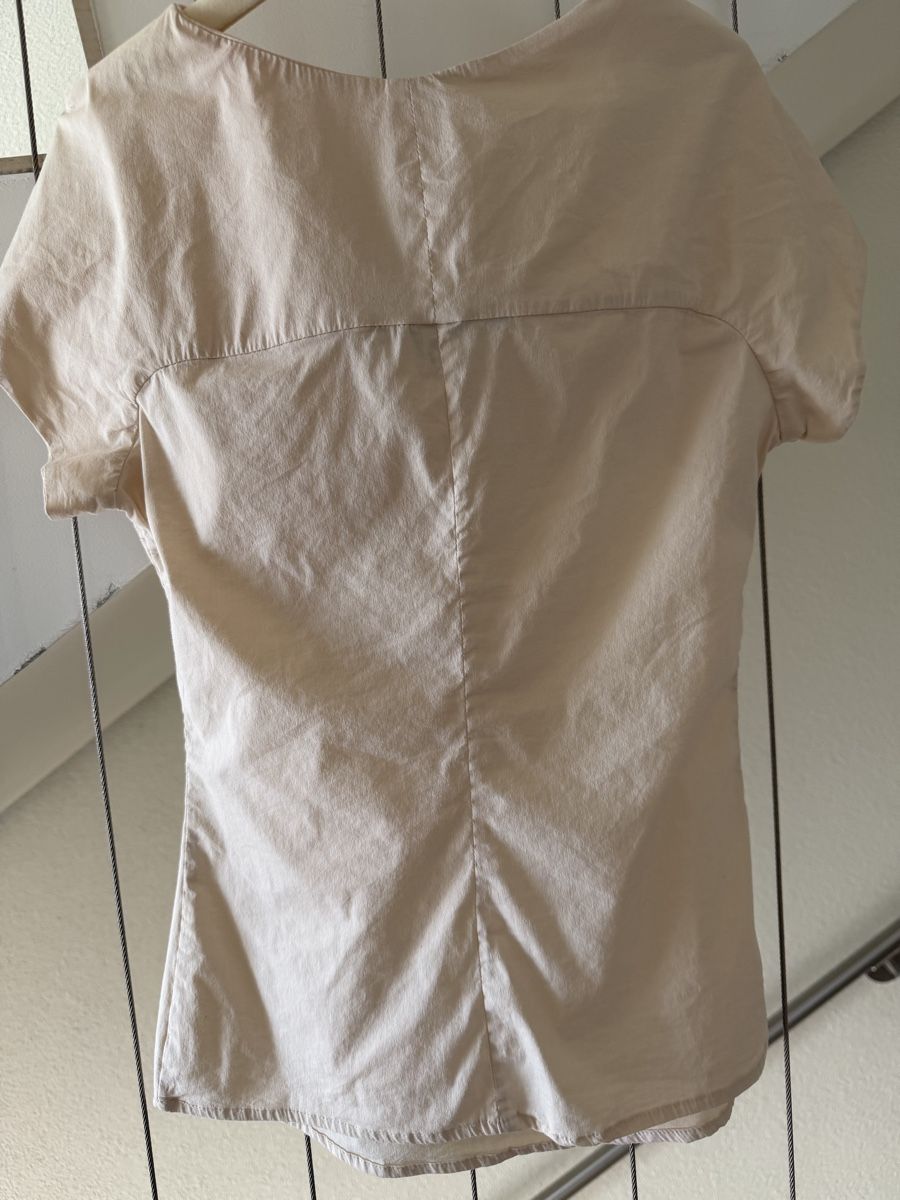 Gucci Camicette: Gucci Damen Bluse Beige mit Bindedetail Grösse 42 – Usato da Belp venduto da Aliya 3