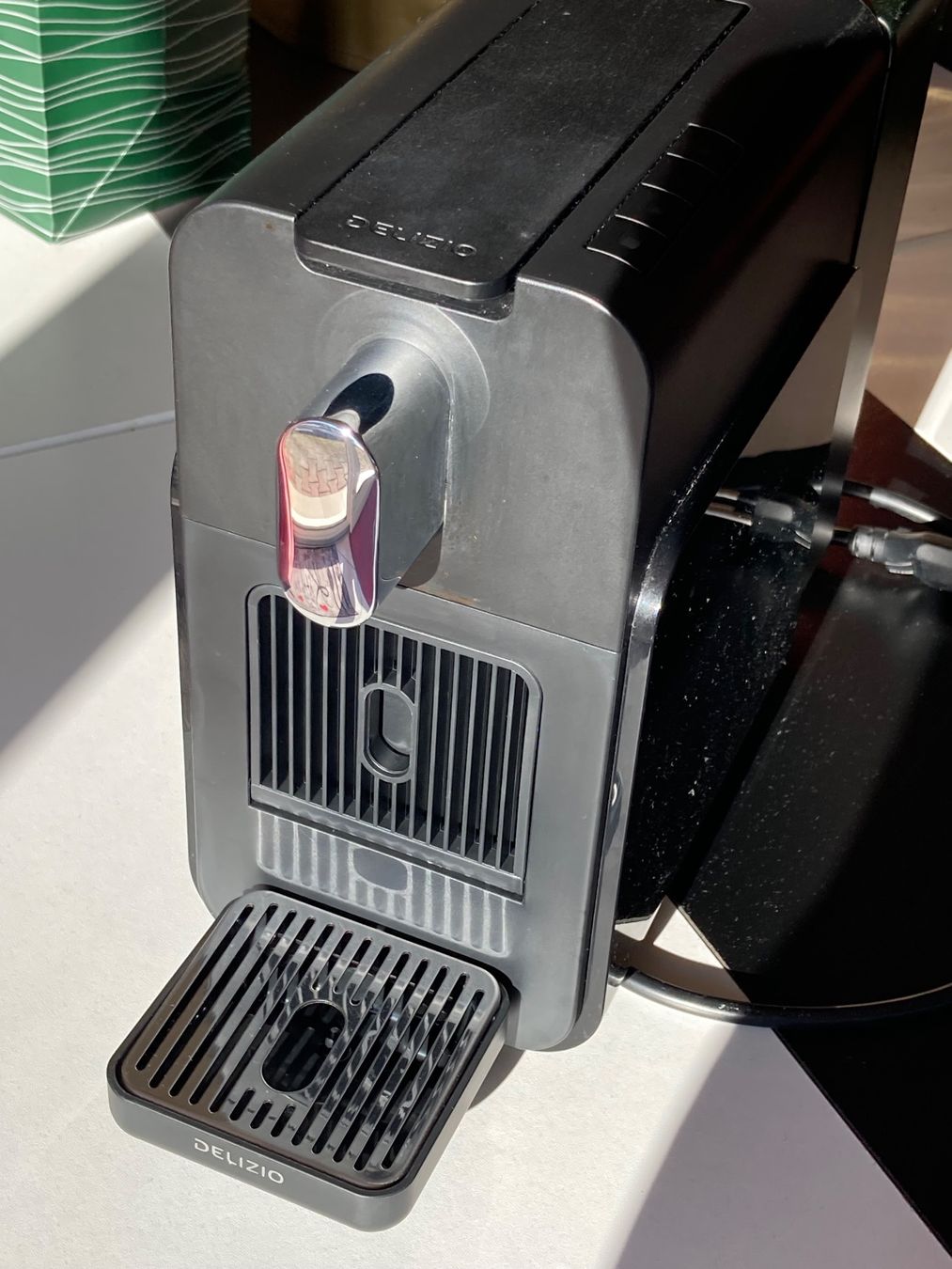 Delizio Macchine per caffè & Macchine per espresso: Delizio Brava: Machine à café. – Usato da Bassecourt venduto da CALUMET-X