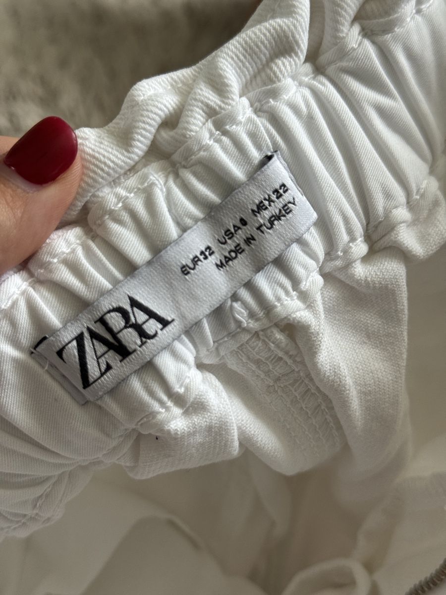 Jeans: Zara White Pants, Like New! – Nuovo (secondo la descrizione) da Sattel venduto da Zlata1 1