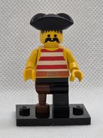 LEGO Pirates pi038 Pirate Red / White Stripes Shirt