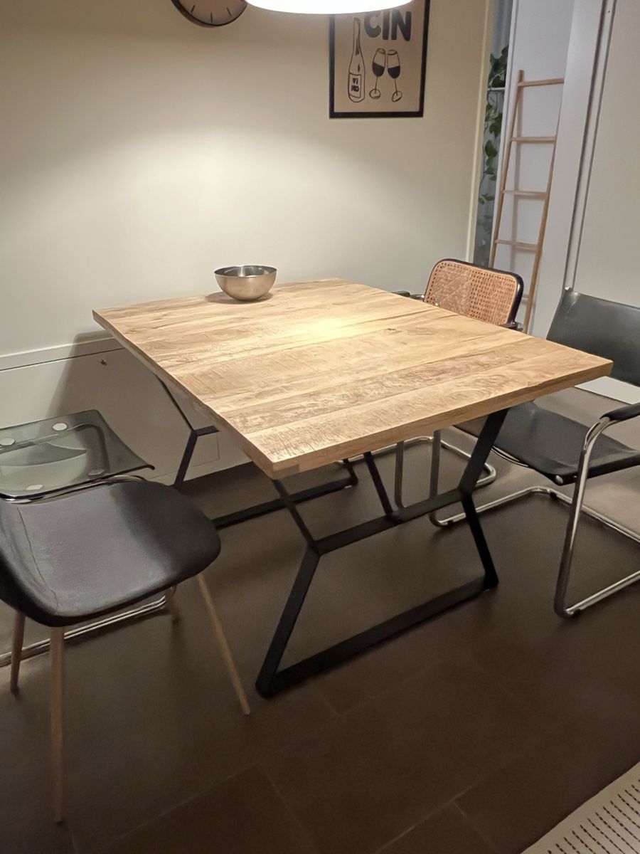 Tables: Esstisch – D'occasion à Binningen par Giusi. 1