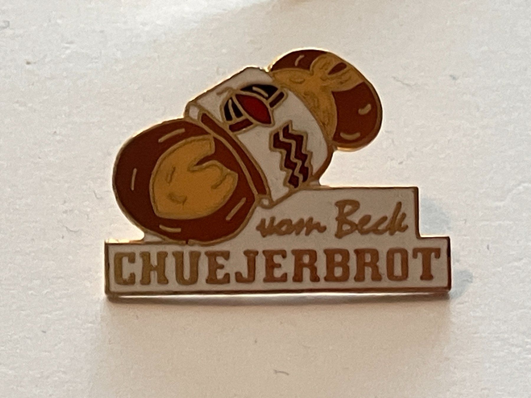 Plaketten & Abzeichen: 1 Pin Chuejerbrot vom Beck – Gebraucht aus Basel von djwwpp