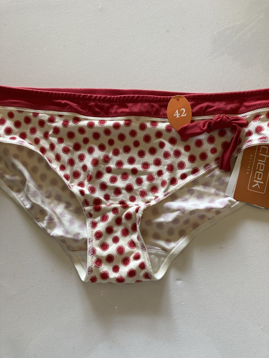 Altra biancheria intima: Slip neuf taille 42 – Nuovo e nell'imballaggio originale da Orbe venduto da Jade333