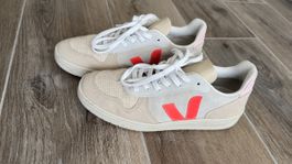 Veja Turnschuhe Grösse 40